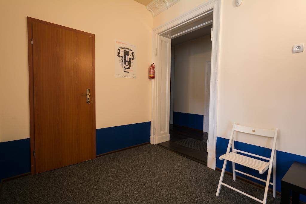 Awangarda Hostel *
